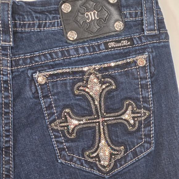 Miss Me Boot Cut Cross Embellished Women's Jeans. Size 32 - Picture 7 of 16